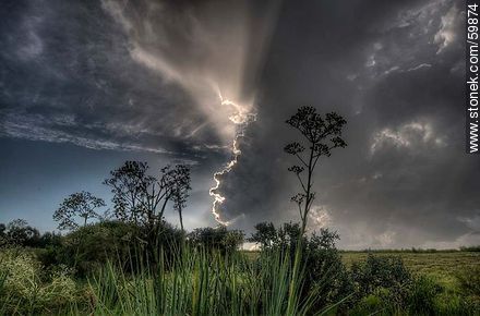 Storm on view in the field - Punta del Este and its near resorts - URUGUAY. Photo #59874