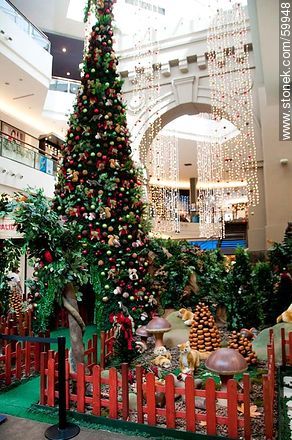 Navidad en el Punta Carretas Shopping. El árbol de Navidad - Departamento de Montevideo - URUGUAY. Foto No. 59948