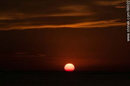 Sunset at sea - Punta del Este and its near resorts - URUGUAY. Photo #60022