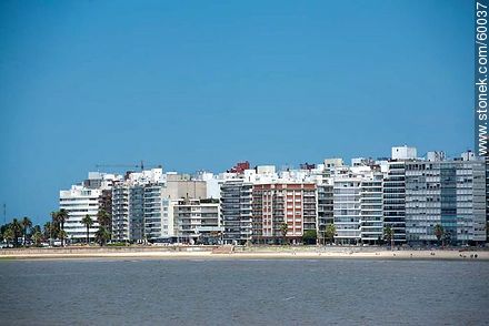 Playa y rambla - Departamento de Montevideo - URUGUAY. Foto No. 60037
