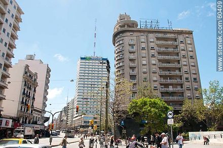 Tower El Gaucho and Building Santiago de Chile - Department of Montevideo - URUGUAY. Photo #60409