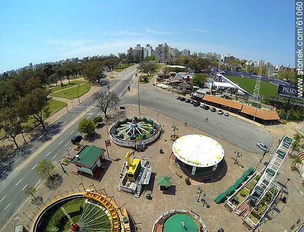 Parque de juegos infantiles - Departamento de Montevideo - URUGUAY. Foto No. 61060