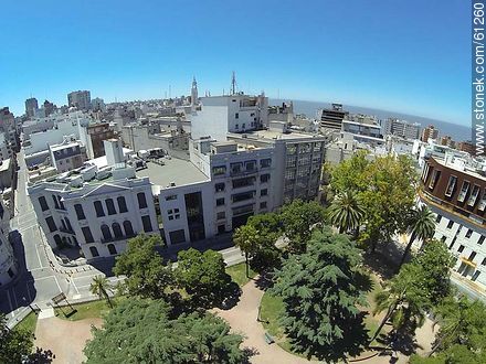 Aerial photo of the Plaza Zabala. Discount Bank - Department of Montevideo - URUGUAY. Photo #61260