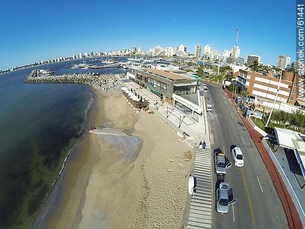 Foto aérea de la playita del Puerto - Punta del Este y balnearios cercanos - URUGUAY. Foto No. 61441