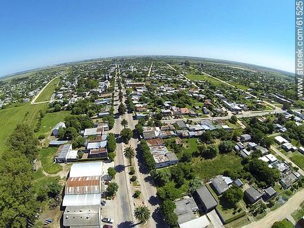 Foto aérea de la Avenida José Batlle y Ordóñez. Ruta 6. - Departamento de Canelones - URUGUAY. Foto No. 61525