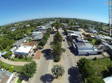 Foto aérea de la Avenida José Batlle y Ordóñez. Ruta 6. - Departamento de Canelones - URUGUAY. Foto No. 61534
