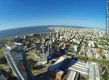 Foto aérea de las torres del World Trade Center Montevideo - Departamento de Montevideo - URUGUAY. Foto No. 61716