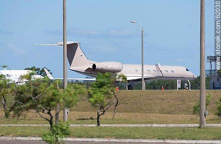 Jets privados en el Aeropuerto de Punta del Este C/C Carlos Curbelo - Punta del Este y balnearios cercanos - URUGUAY. Foto No. 62030