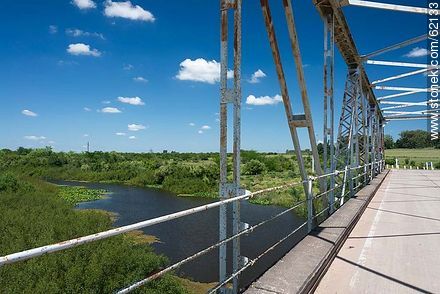 Uno de los puentes sobre el río Yí en ruta 6 - Departamento de Durazno - URUGUAY. Foto No. 62133