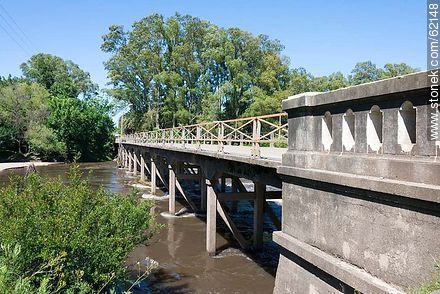 Puente sobre el río Santa Lucía en Ruta 6. - Departamento de Canelones - URUGUAY. Foto No. 62148