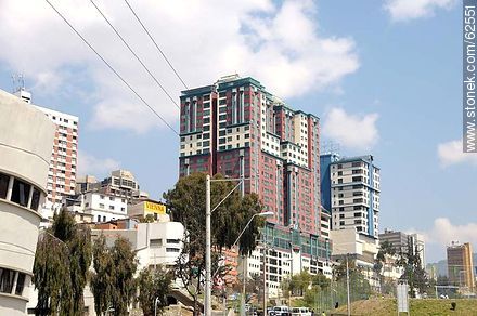 Buildings viewed from Avenida del Poeta. Alcazar towers - Bolivia - Others in SOUTH AMERICA. Photo #62551