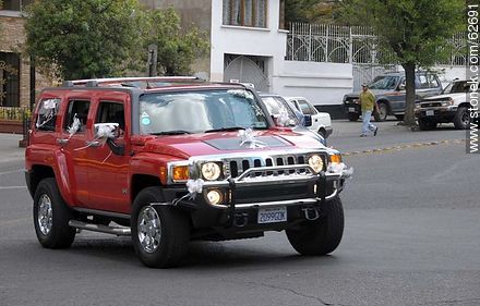 Red Hummer van with newlyweds - Bolivia - Others in SOUTH AMERICA. Photo #62691