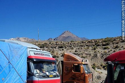 Trucks at the border - Bolivia - Others in SOUTH AMERICA. Photo #62979