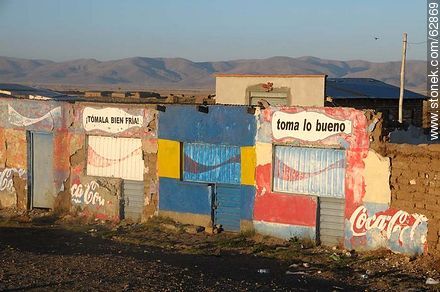 Closed stores - Bolivia - Others in SOUTH AMERICA. Photo #62869