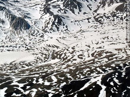 La Cordillera de los Andes con picos nevados - Chile - Otros AMÉRICA del SUR. Foto No. 63351