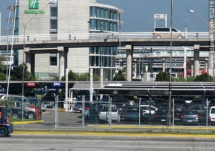 Estacionamiento y accesos al aeropuerto - Chile - Otros AMÉRICA del SUR. Foto No. 63316