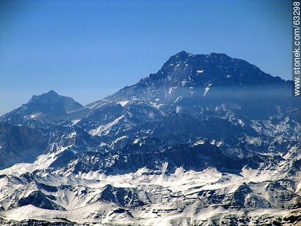 La Cordillera de los Andes con picos nevados - Chile - Otros AMÉRICA del SUR. Foto No. 63298