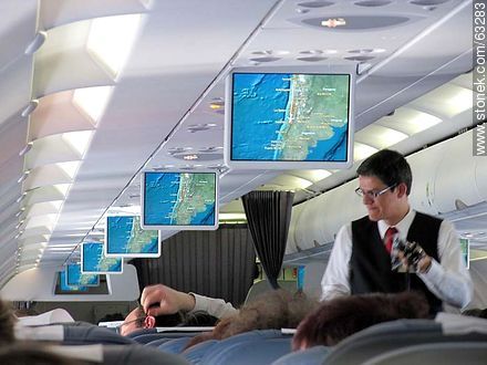 Interior de un avión Airbus de LAN - Chile - Otros AMÉRICA del SUR. Foto No. 63283