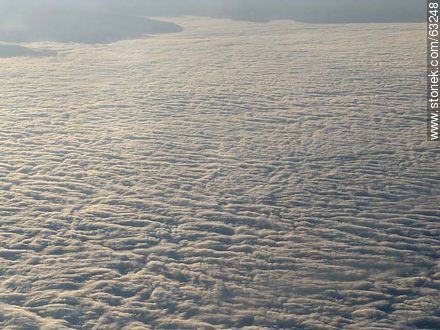 Nubes sobre las montañas de los Andes - Chile - Otros AMÉRICA del SUR. Foto No. 63248
