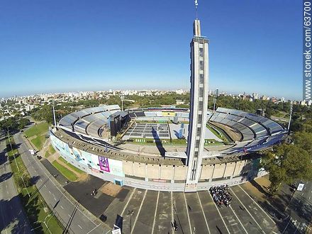 Vista aérea del Estadio Centenario. Preparativos para el recital de Paul McCartney el 19 de abril de 2014 - Departamento de Montevideo - URUGUAY. Foto No. 63700