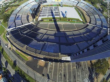 Vista aérea del Estadio Centenario. Preparativos para el recital de Paul McCartney el 19 de abril de 2014 - Departamento de Montevideo - URUGUAY. Foto No. 63696