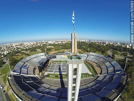 Vista aérea del Estadio Centenario. Preparativos para el recital de Paul McCartney el 19 de abril de 2014 - Departamento de Montevideo - URUGUAY. Foto No. 63693