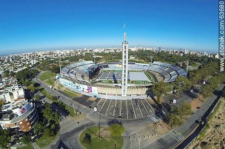 Vista aérea del Estadio Centenario. Preparativos para el recital de Paul McCartney el 19 de abril de 2014 - Departamento de Montevideo - URUGUAY. Foto No. 63680