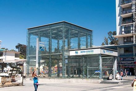 Estación de Metro de la Avenida Álvarez y Sucre - Chile - Otros AMÉRICA del SUR. Foto No. 63838