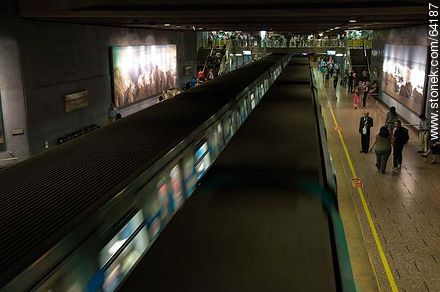 Metro de Santiago desde arriba - Chile - Otros AMÉRICA del SUR. Foto No. 64187