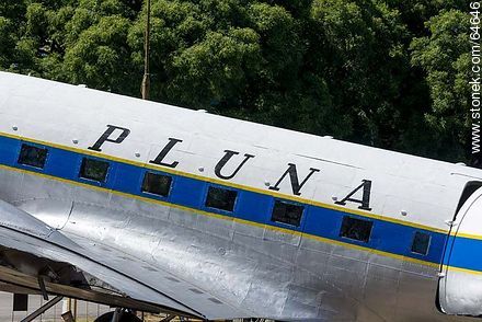 Refurbishing a Pluna Boeing DC-3 airplane - Department of Montevideo - URUGUAY. Photo #64646