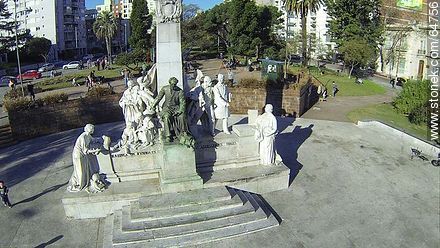 Monument to José Pedro Varela in the plaza of the same name - Department of Montevideo - URUGUAY. Photo #64756