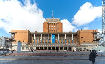 Headquarters of the Municipality of Montevideo at Avenida 18 de Julio - Department of Montevideo - URUGUAY. Photo #64970