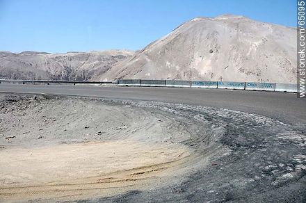 Curva muy cerrada en ruta 11 - Chile - Otros AMÉRICA del SUR. Foto No. 65095