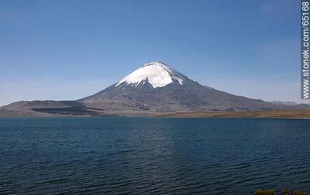 Chungará Lake. Parinacota volcano - Chile - Others in SOUTH AMERICA. Photo #65168