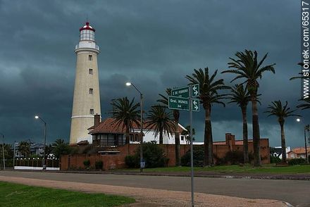 Lighthouse of Punta del Este with clouds of storm - Punta del Este and its near resorts - URUGUAY. Photo #65317