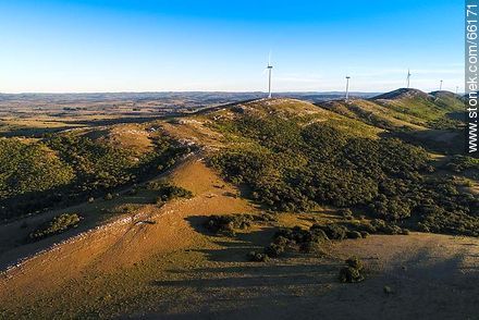 Aerial photo of wind power mills of UTE in the Sierra de Carapé - Department of Maldonado - URUGUAY. Photo #66171