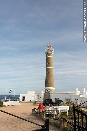 Lighthouse of Jose Ignacio - Punta del Este and its near resorts - URUGUAY. Photo #66183