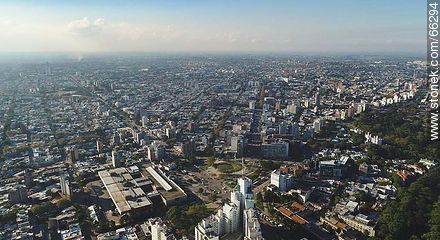 Vista aérea de Tres Cruces - Departamento de Montevideo - URUGUAY. Foto No. 66294