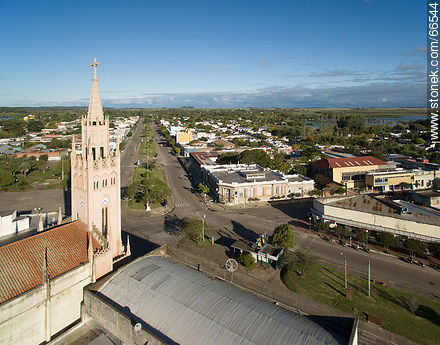 Vista aérea de la ciudad.  Parroquia Santa Isabel - Departamento de Tacuarembó - URUGUAY. Foto No. 66544