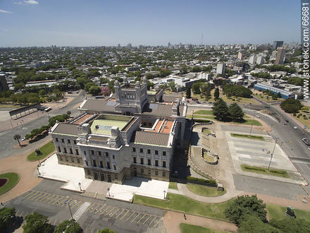 Fachada noroeste - Departamento de Montevideo - URUGUAY. Foto No. 66681