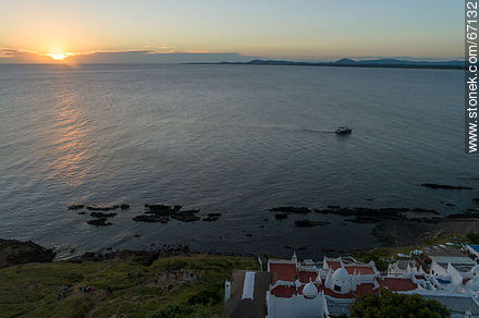 Vista aérea del sol poniente desde Casapueblo - Punta del Este and its near resorts - URUGUAY. Photo #67132