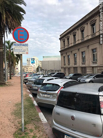Estacionamiento del teatro Solís - Departamento de Montevideo - URUGUAY. Foto No. 67621