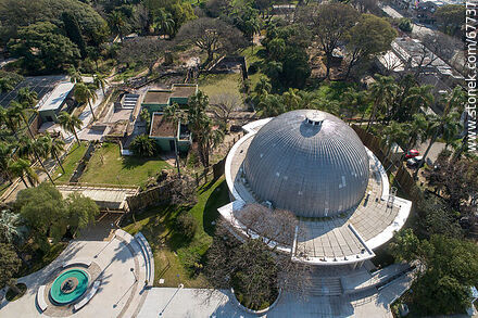 Vista aérea del Planetario Municipal en el Parque Villa Dolores - Departamento de Montevideo - URUGUAY. Foto No. 67737