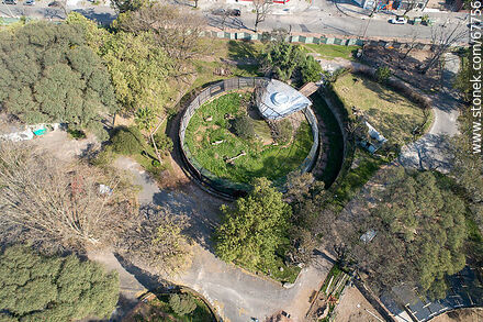 Vista aérea del Zoológico Municipal de Villa Dolores. Espacio para el tigre (2019) - Departamento de Montevideo - URUGUAY. Foto No. 67756