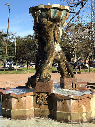 Fountain of the Athletes - Department of Montevideo - URUGUAY. Photo #67848