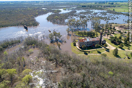Vista aérea de la crecida del río Santa Lucía - Departamento de Canelones - URUGUAY. Foto No. 68302