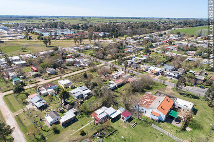 Vista aérea del pueblo - Departamento de Canelones - URUGUAY. Foto No. 68319