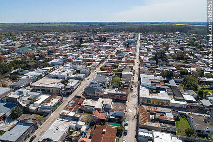 Vista aérea parcial de Santa Lucía - Departamento de Canelones - URUGUAY. Foto No. 68351