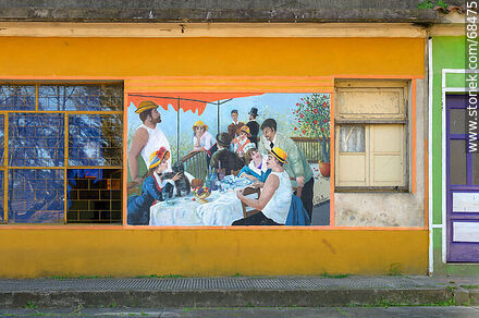 Mural de personas en una terraza - Department of Florida - URUGUAY. Photo #68475
