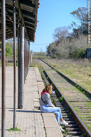 Antigua estación de ferrocarril - Departamento de Canelones - URUGUAY. Foto No. 68695